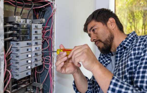  Hesston, KS Electrician Pros